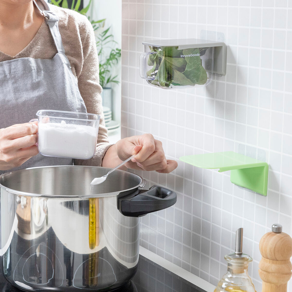 Tarralla kiinnitettävät keittiörasiat 2 kpl 420 ml, irrotettavat, mausteille – 420 ml mausteille – kuva 17