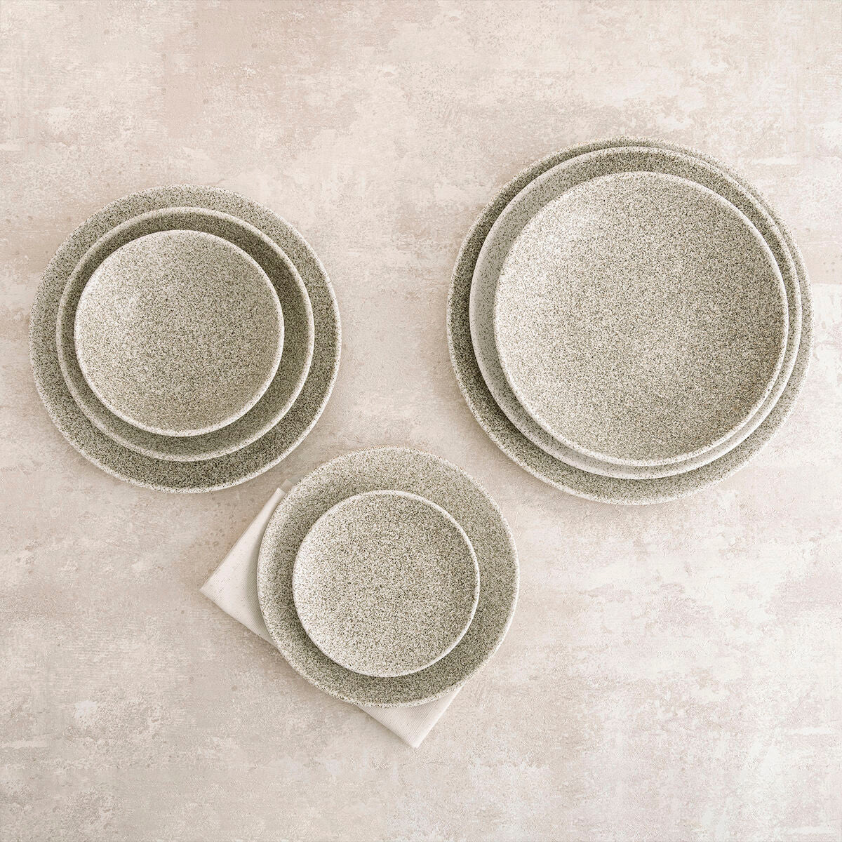 Syvät lautaset 20 cm, 6 kpl - beige keramiikka, pinottavat & mikroaaltouuniin sopivat