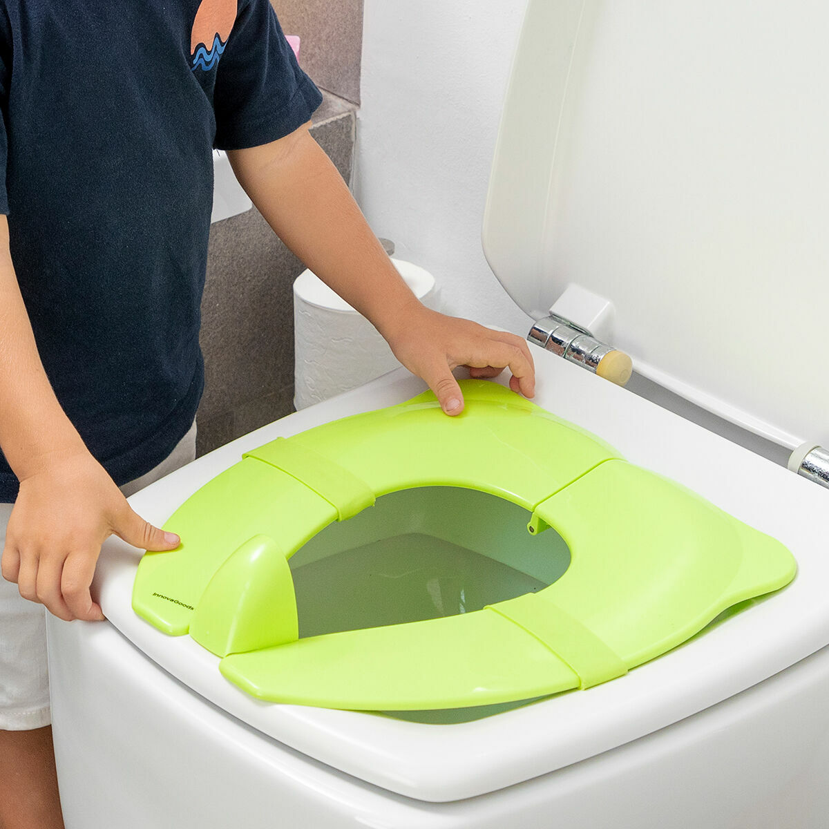 Lasten wc-istuin taitettava, liukumaton & roiskeenesto, kantokassilla matkoille – pottaopetus matkalle – kuva 1