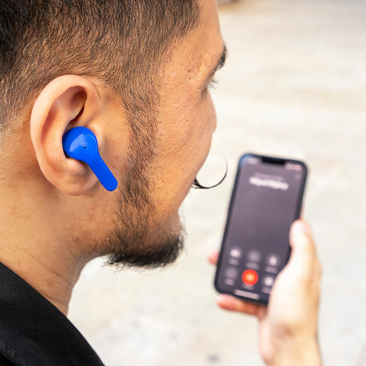 Langattomat Bluetooth-kuulokkeet latauskotelolla, LCD-näyttö, mikrofoni, sininen – liikuntakuulokkeet latauskotelo – kuva 8