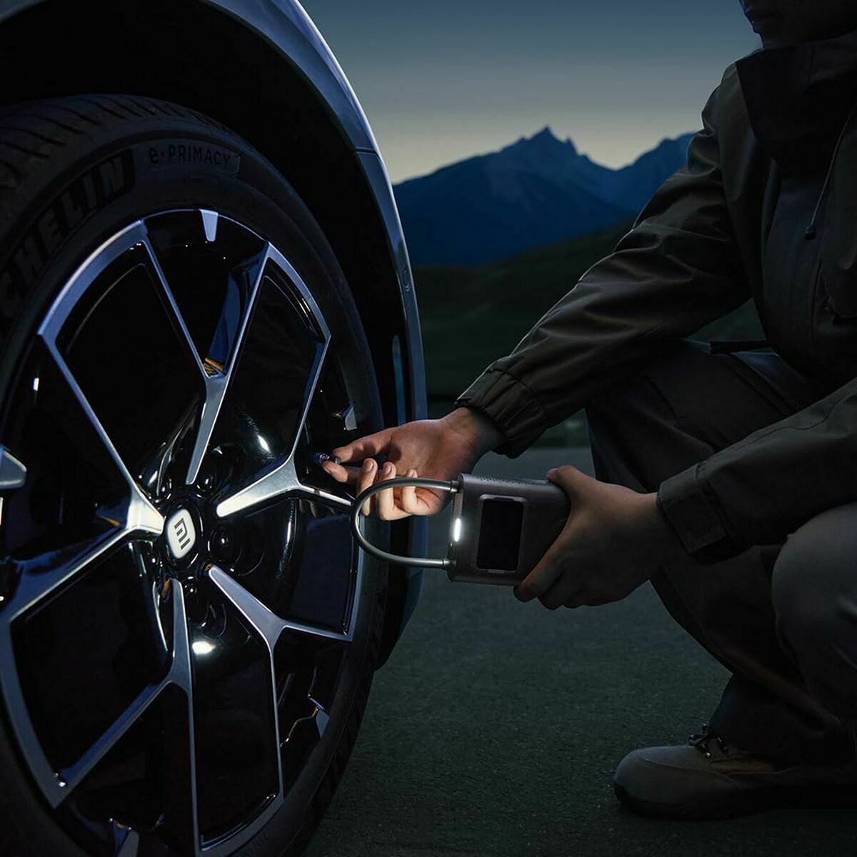 Kannettava rengaspumppu akulla, digitaalinen ilmapumppu autoon & pyörään led