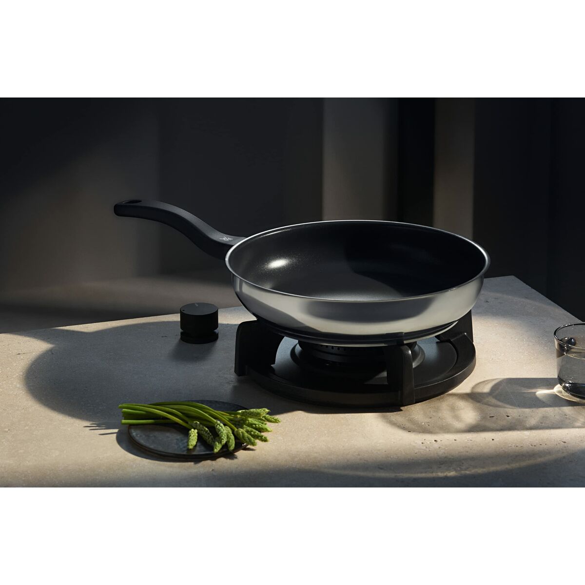 Paistinpannu 20 cm induktio, tarttumaton, musta ruostumaton teräs - Wmf
